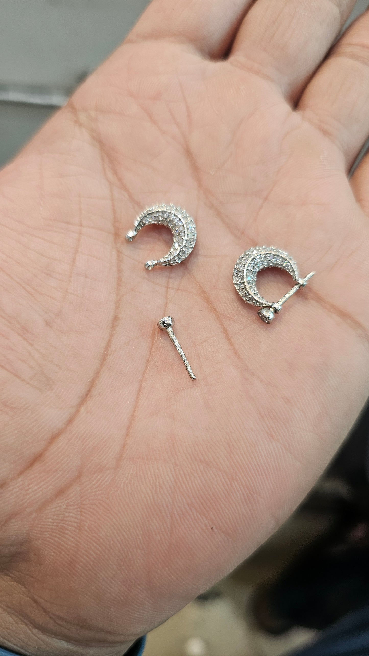 925 Sterling Stone Silver Bali For Men and Women Screw and Stone Bali Earring