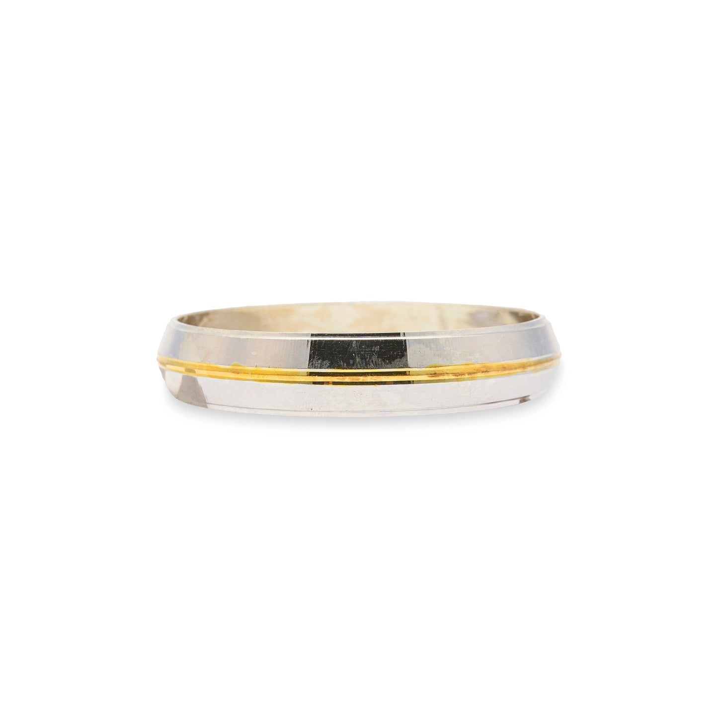 Jewelyaari Radiance Core Kada – Elegant Gold Polish, Timeless Shine
