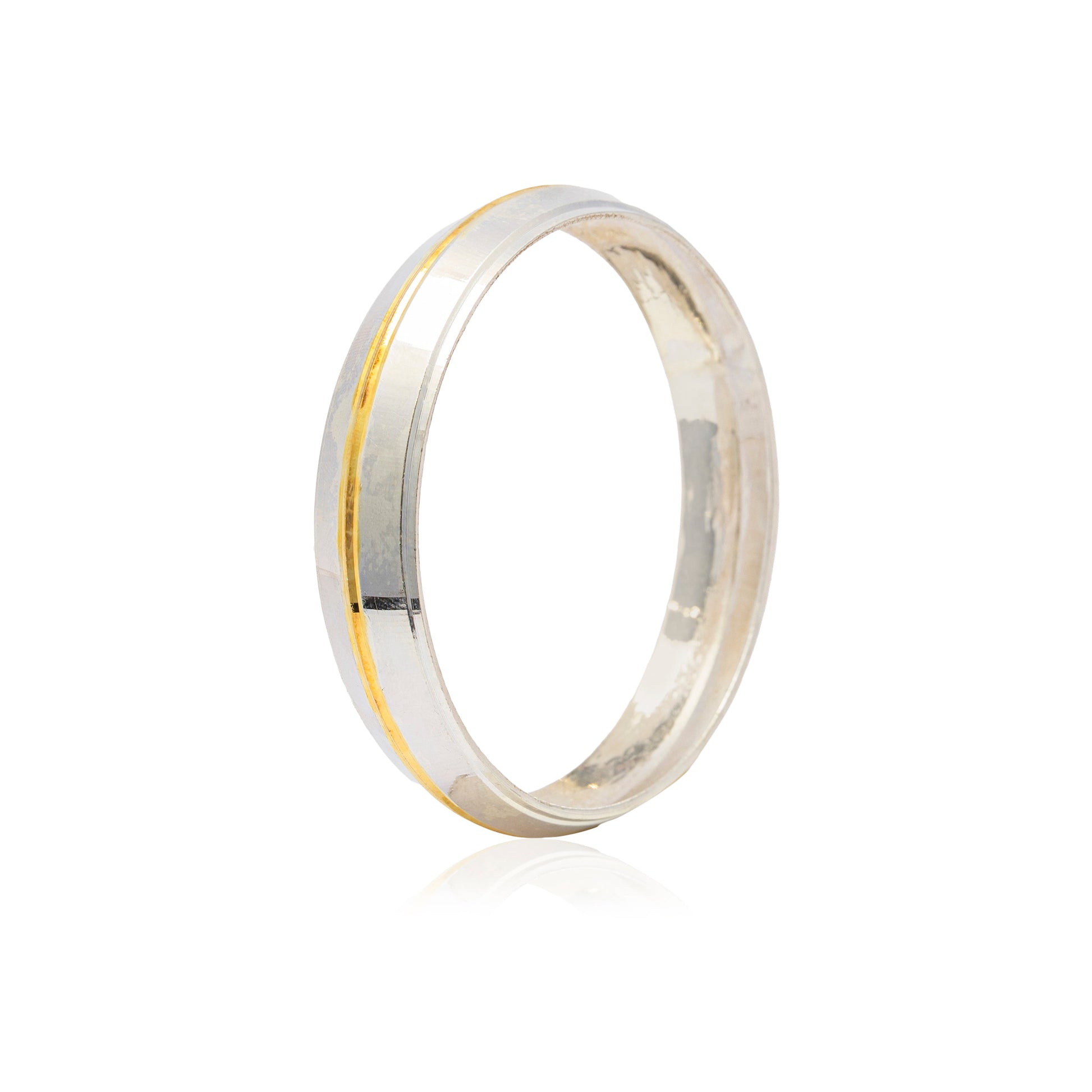 Jewelyaari Radiance Core Kada – Elegant Gold Polish, Timeless Shine